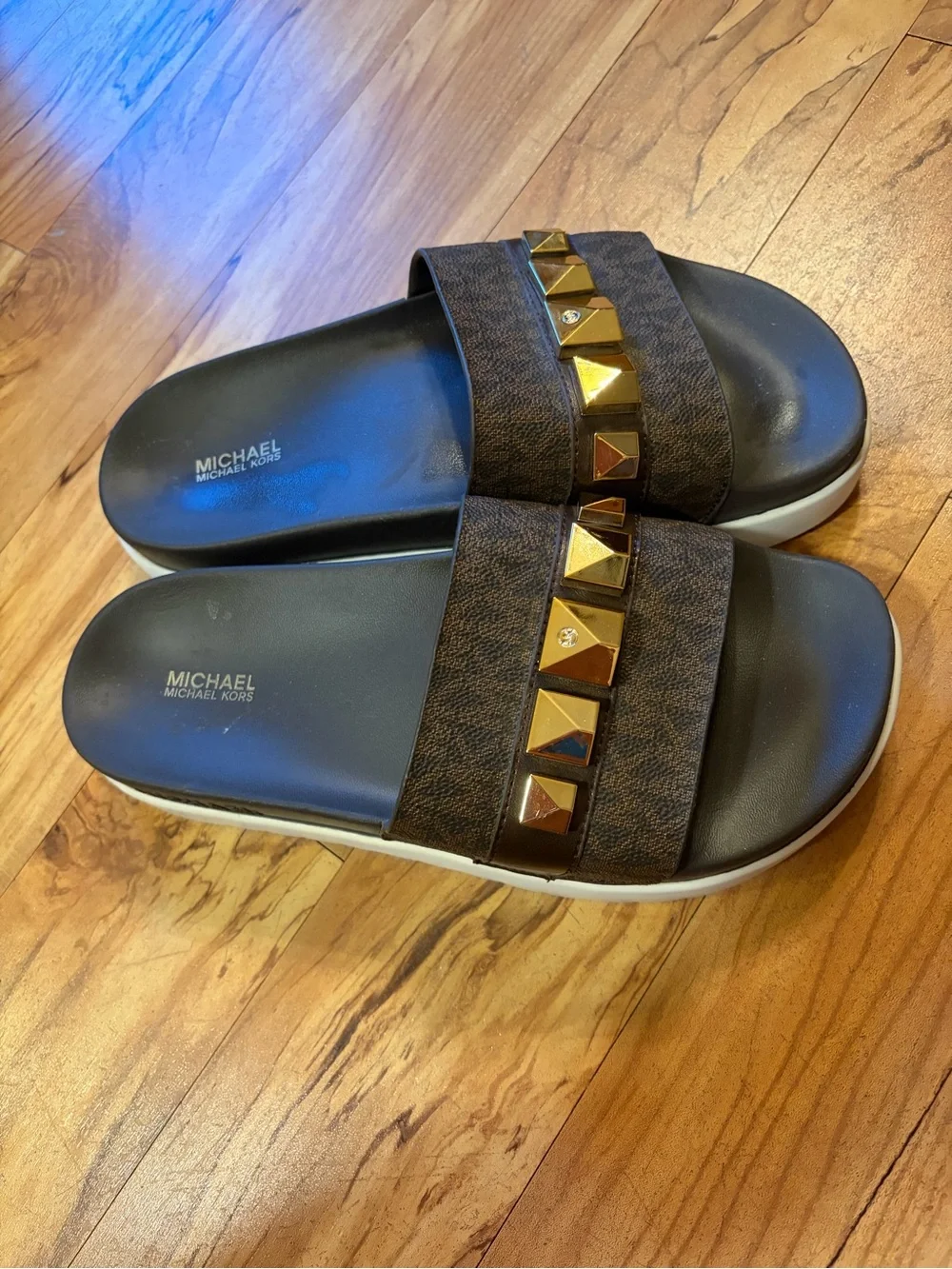 Michael Kors TYRA Slide cushioned sandals brown logo canvas vegan gold pyramid